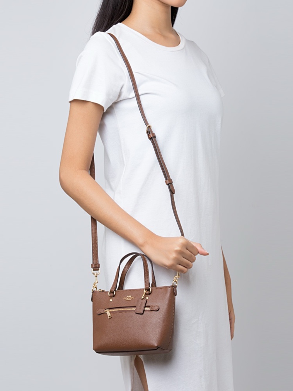 ✨EUC✨ COACH Mini Gallery Crossbody in Dark Saddle Colour